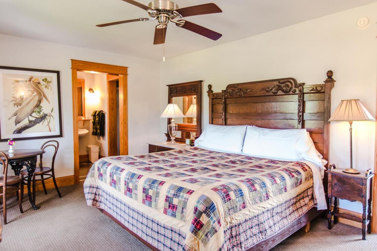 Roanoke Island Inn マンテオ 部屋 写真